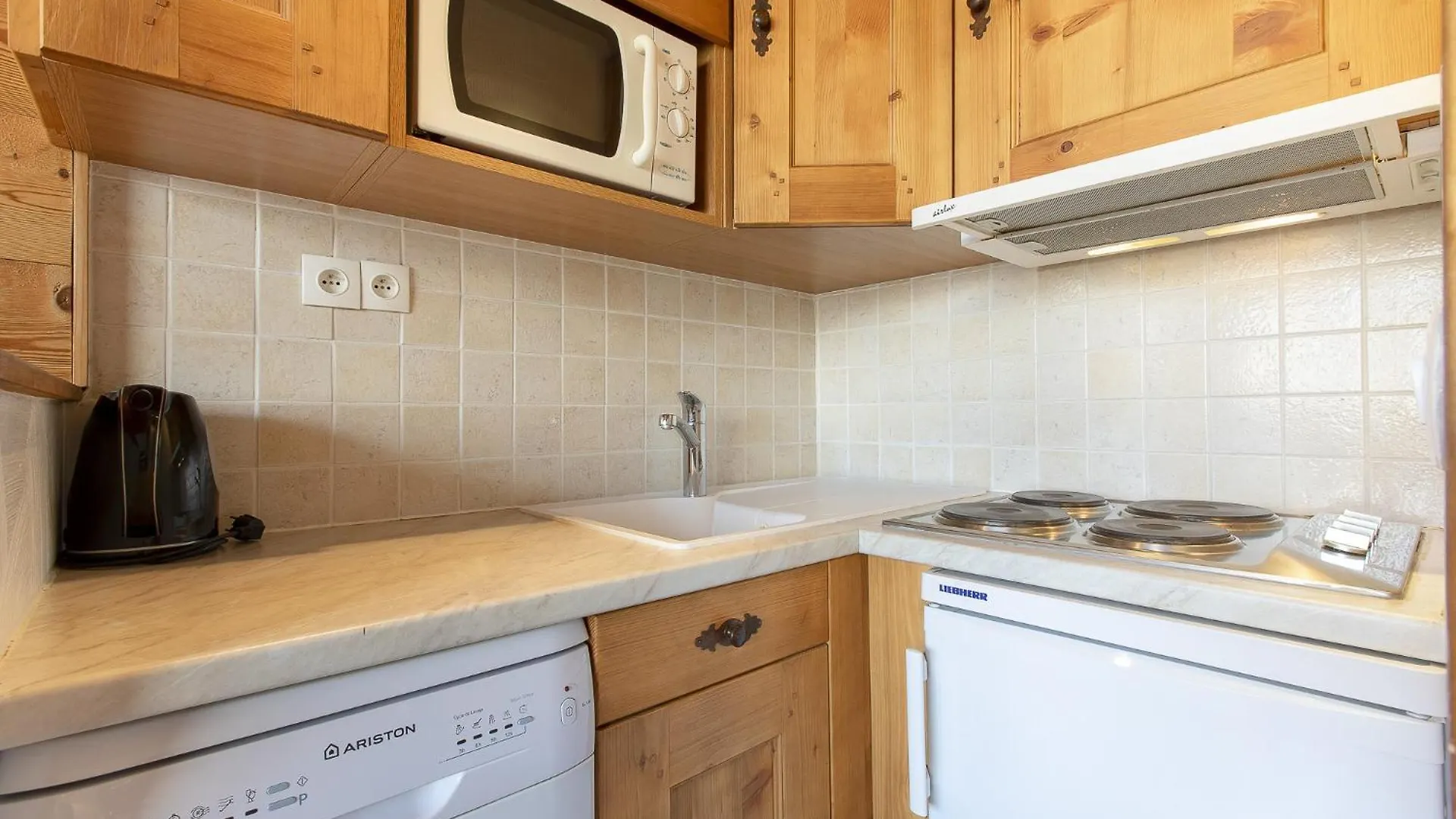 Residence Les Cimes - Centre Val D'Isere Франция