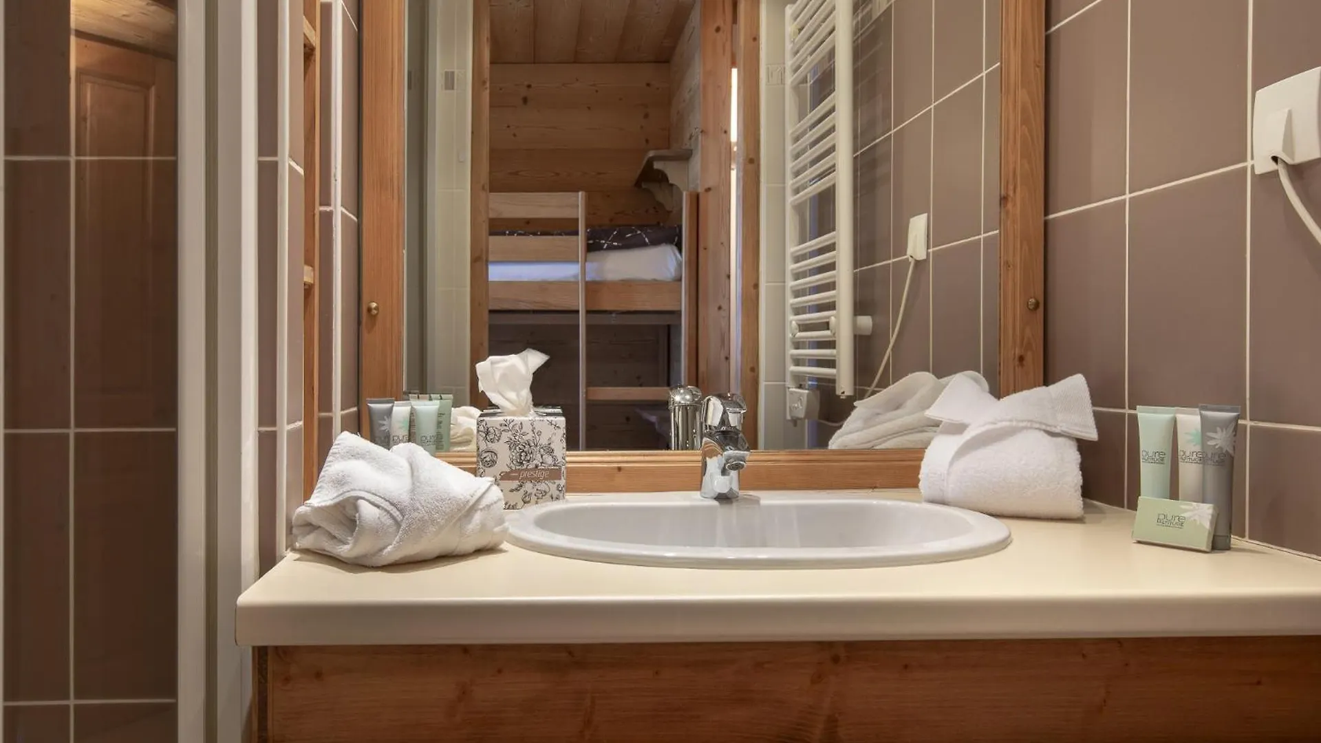 Residence Les Cimes - Centre Val D'Isere 0*, Валь-д'Изер Франция